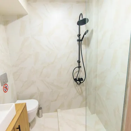 Luxury B5 - Center * 塞萨洛尼基